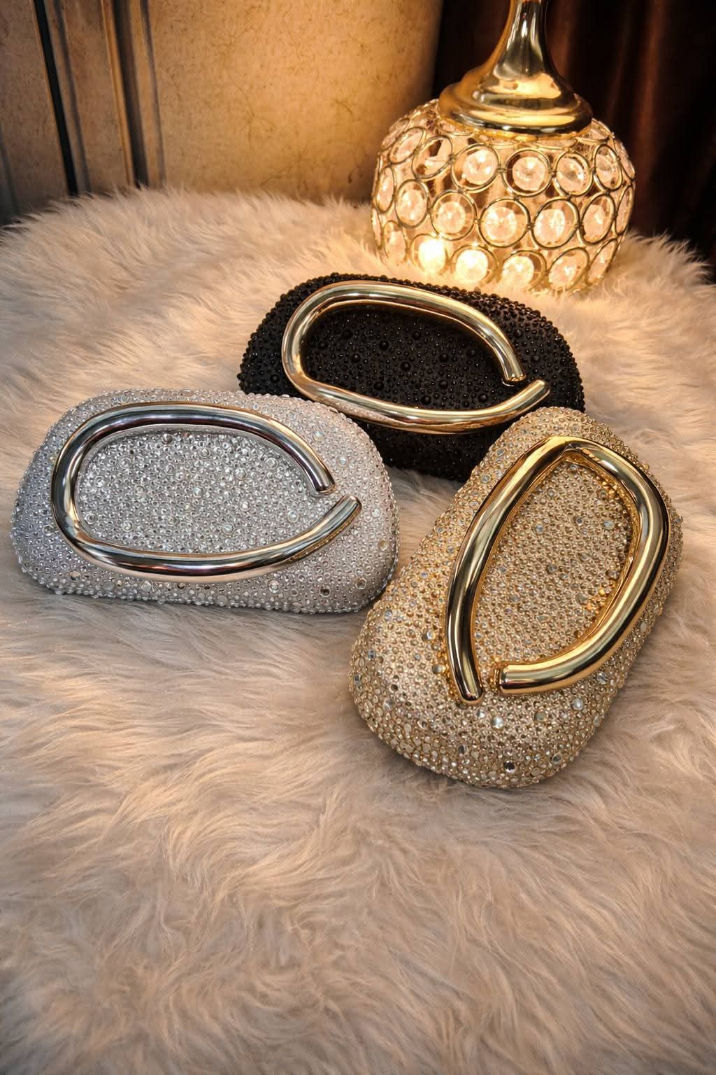 C shape Handle Clutch (Stone)